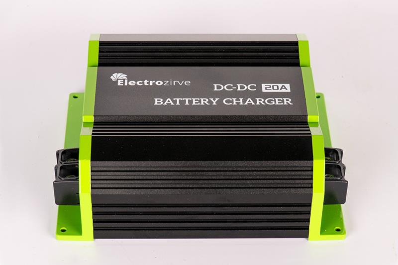 electrozirve-20a-dc-dc-charger-ec1212-20-125 Electrozirve 20A DC-DC Charger EC1212-20 - Görsel 1